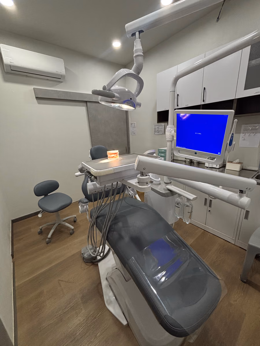 Glow Dental Bintulu dental treatment room with modern chair